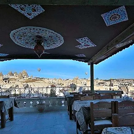 House Hotel