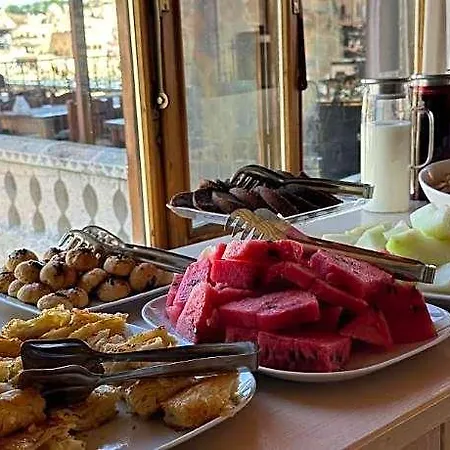 House Hotel 5*